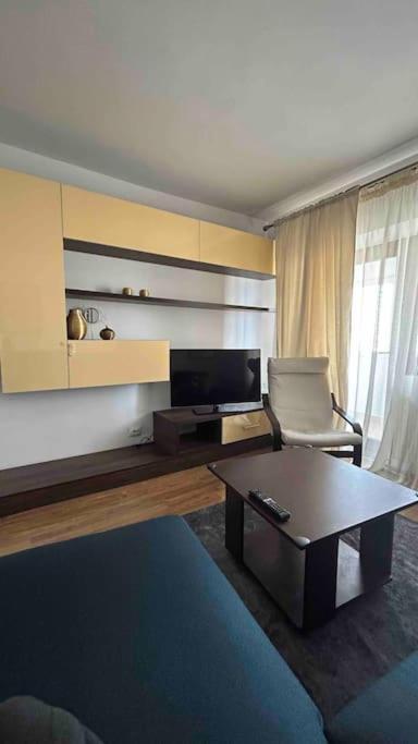 Georgiana'S Central Apartment Buzau Exterior photo